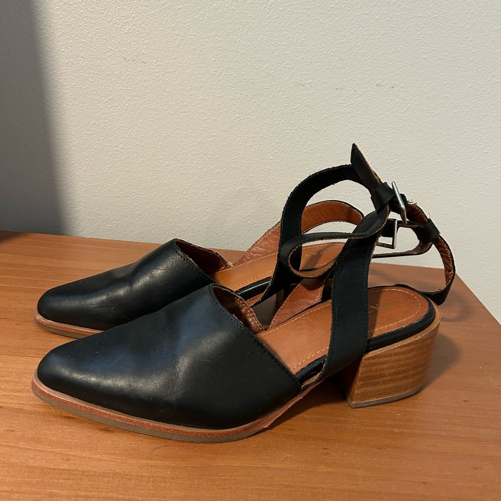 Portland Leather Patina Ankle Wrap Pointed Flats